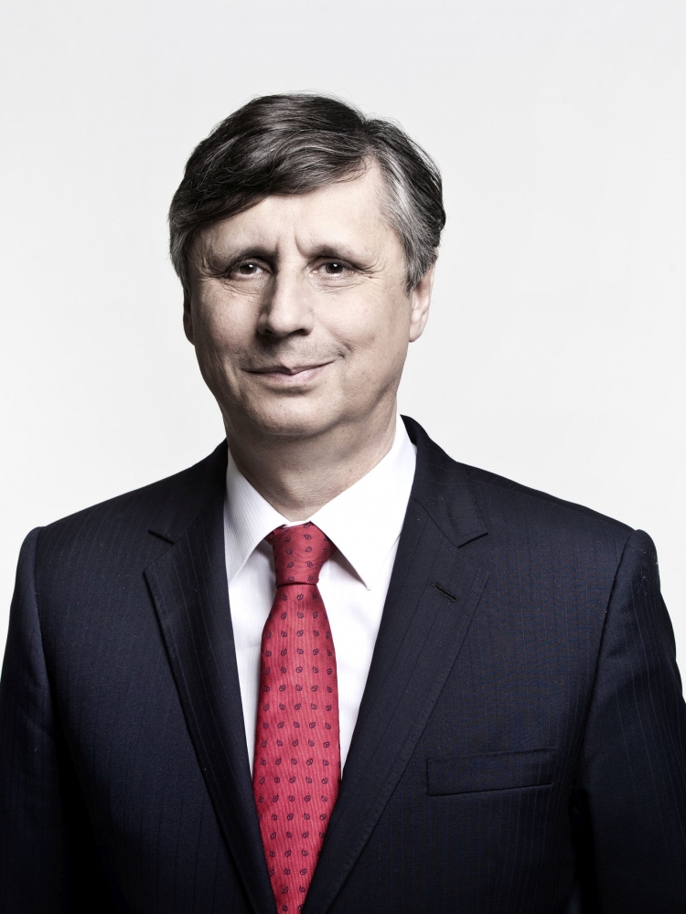 Jan Fischer received the traditional Prize of the President of the Czech Statistical Office