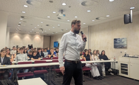 FIS s AI na oslavě 470 let Akademického Gymnázia